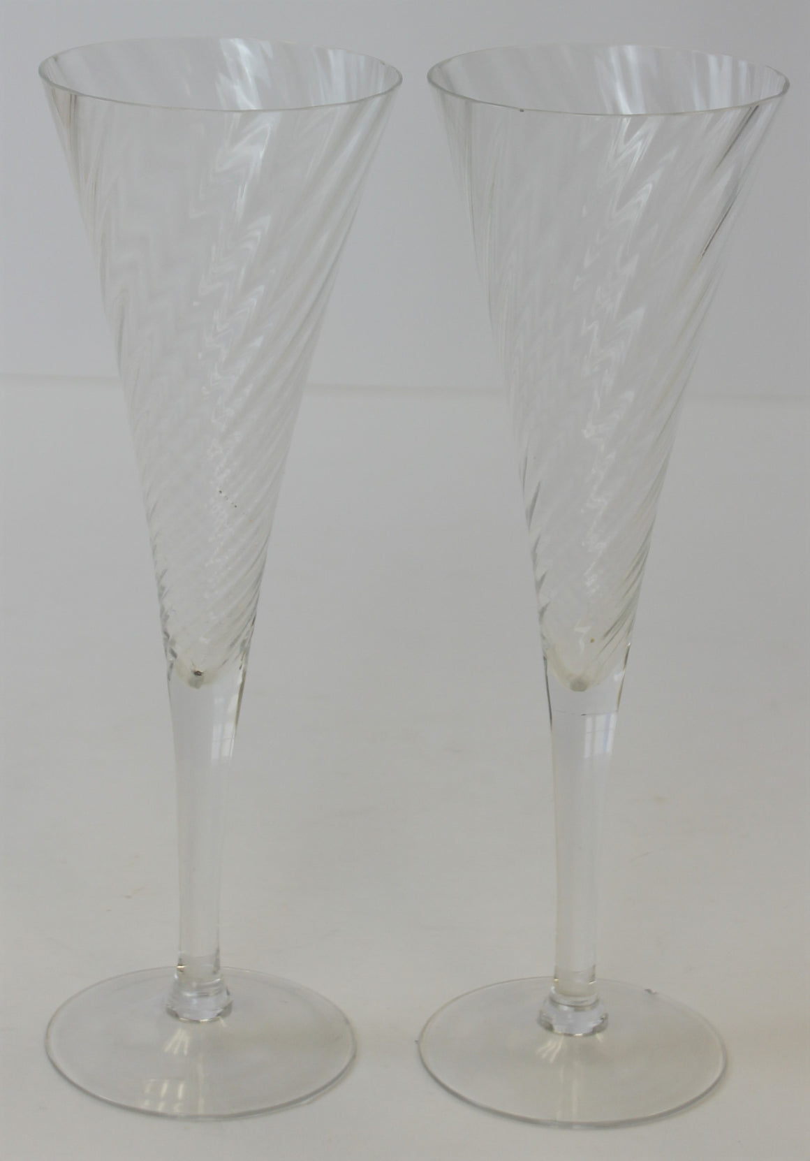 "Pair x Fluted Champagne Glasses"