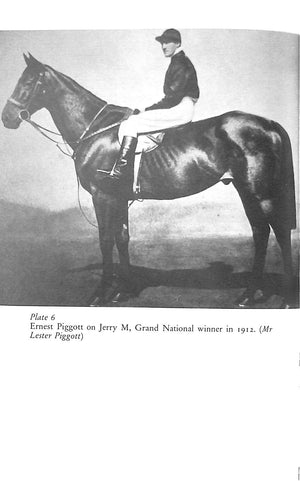 "Hedges And Hurdles: A Social & Economic History Of National Hunt Racing" 1987 MUNTING, Roger