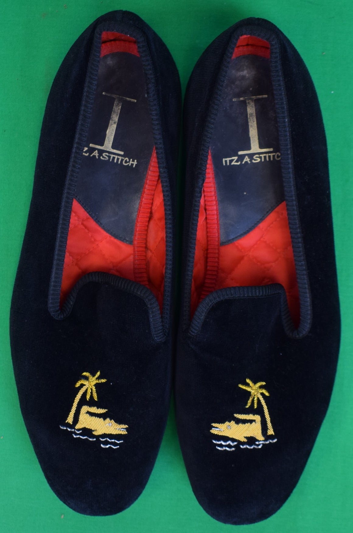 "The Everglades Club Palm Beach Black Velvet Embroidered Slippers" Sz 9