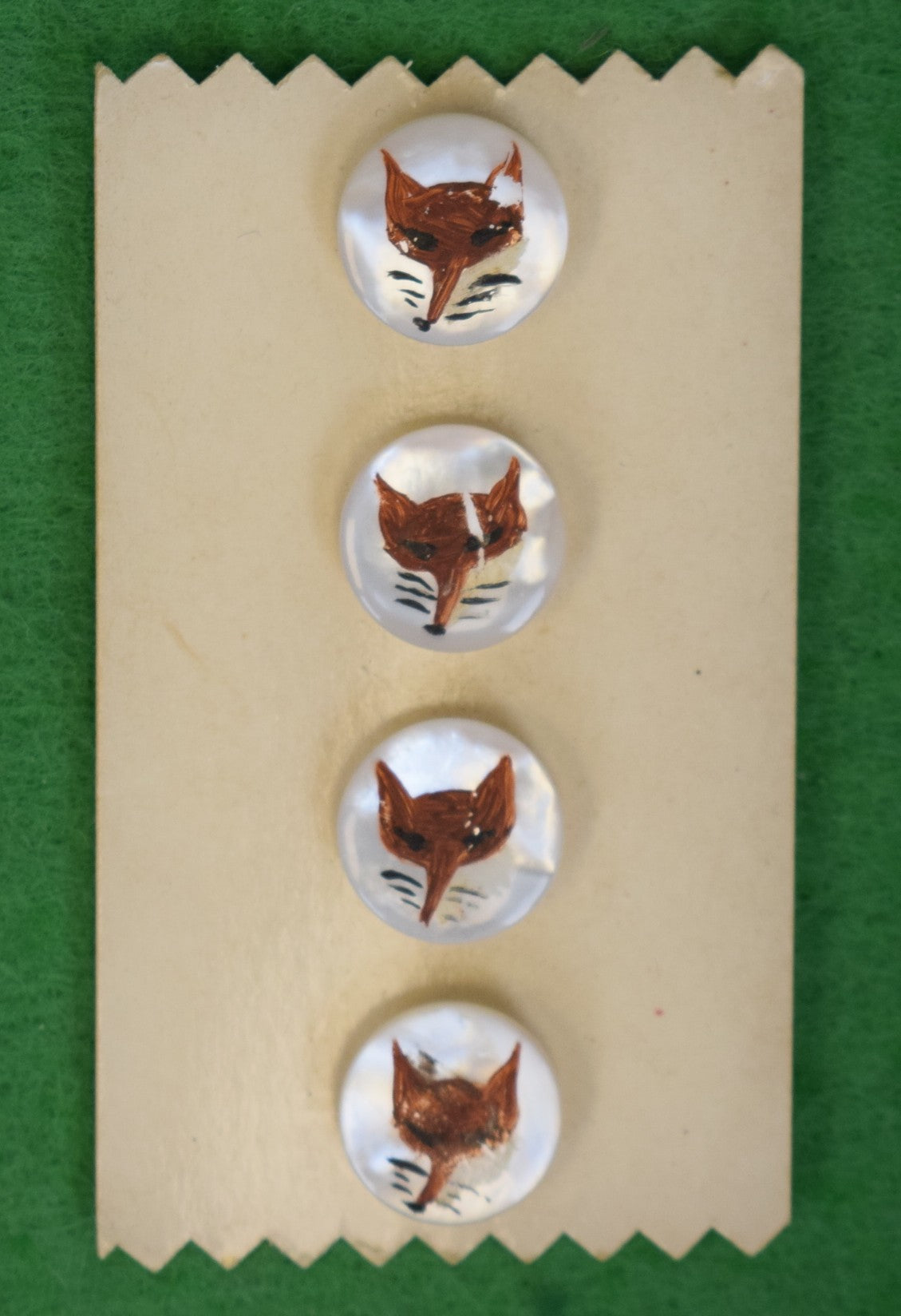 Set x 4 Fox Mask Mother-Of-Pearl Waistcoat Buttons