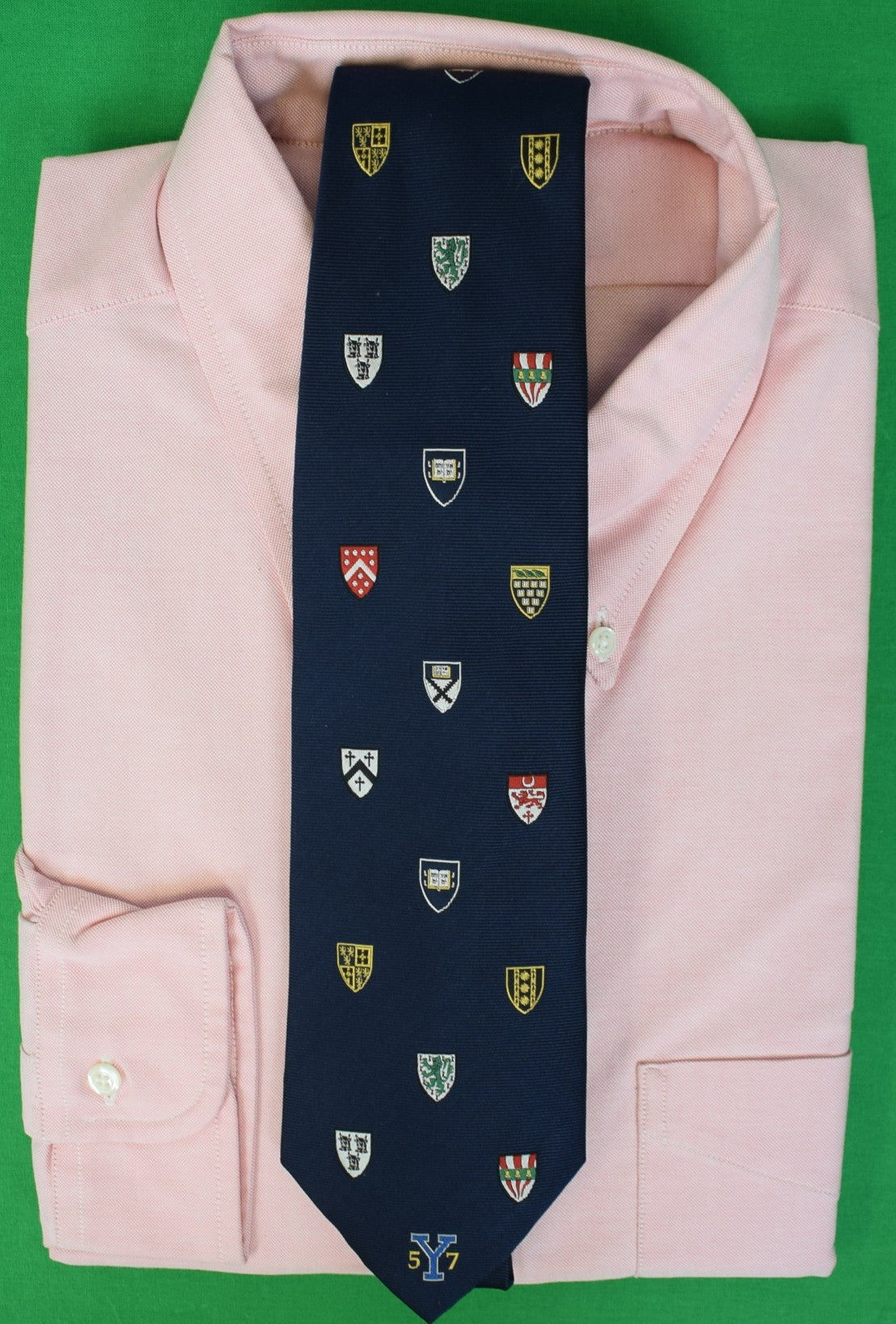 Yale University Schools Crest Shields Navy Blue Silk Class Of 1957 Club Tie