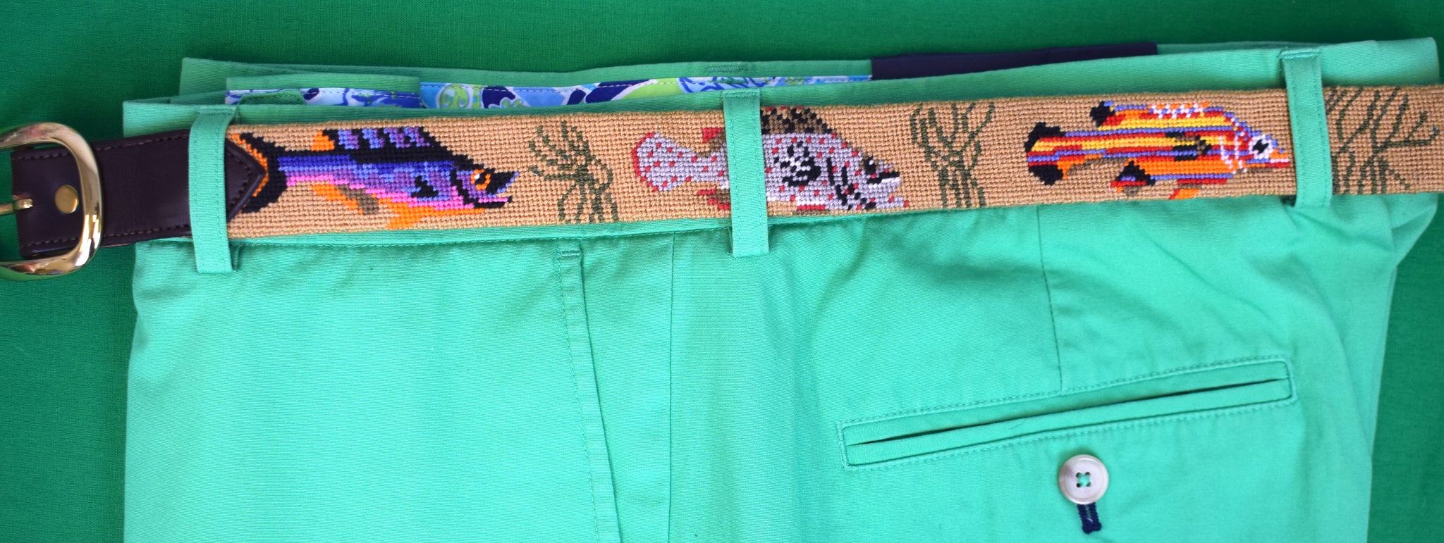 "Hand Needlepoint Khaki Color Belt w/ 7 Tropical Fish Decoys" Sz 40 (NWOT)