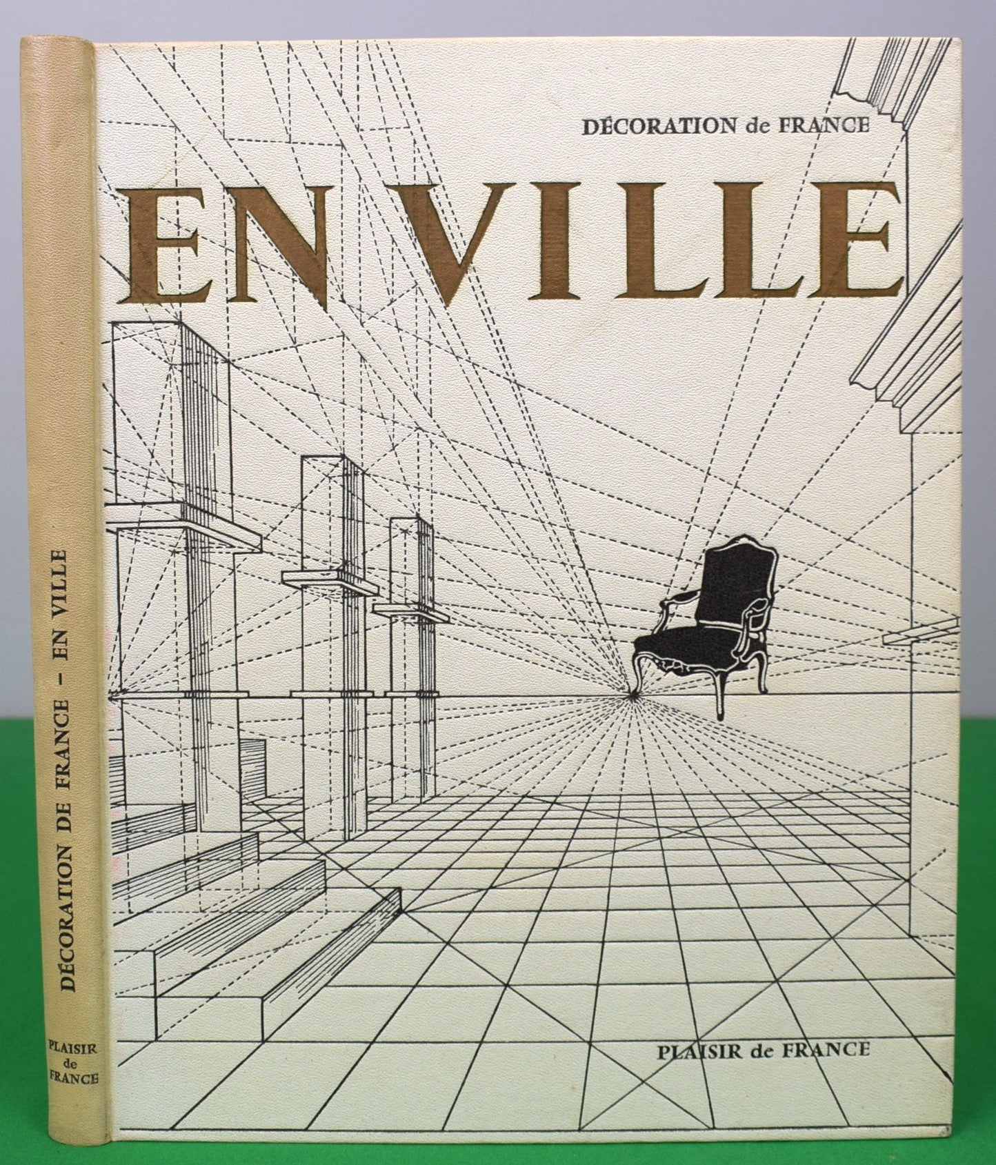 "Decoration De France: En Ville" 1960