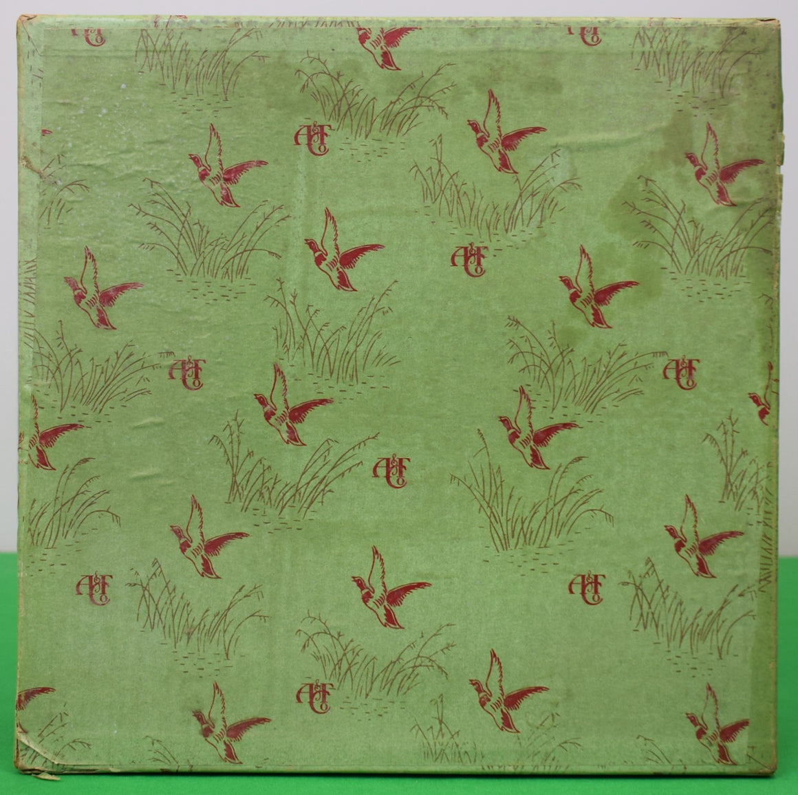 "Abercrombie & Fitch Gift Box (Green) w/ Signature A&F Logo & Mallard in Flight (Burg)"