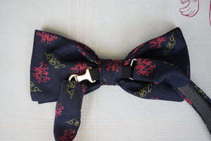 "Harry's New-York Bar Paris White Silk Pocket Square w/ Navy Silk Bow Tie" (New w/ Envelope)