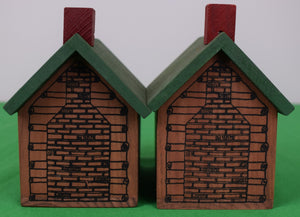 "Set x Pair of Abercrombie & Fitch Fishing Cabins w/ 4 Car Wooden Train Set"