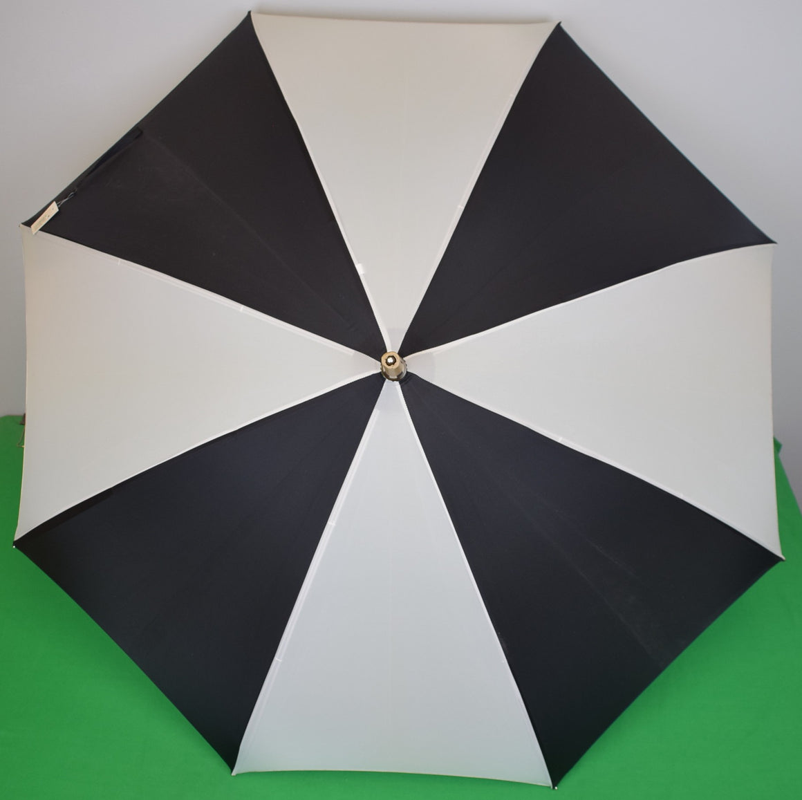 "Turnbull & Asser Black & White Umbrella w/ Chestnut Crook" (NWT)