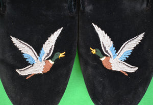 Abercrombie & Fitch Black Velvet Mallard Embroidered Slippers Made In England" Sz 10 1/2D