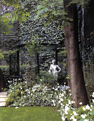 "The Secret Gardens Of Paris" 2000 D'ARNOUX, Alexandra and DE LAUBADERE, Bruno