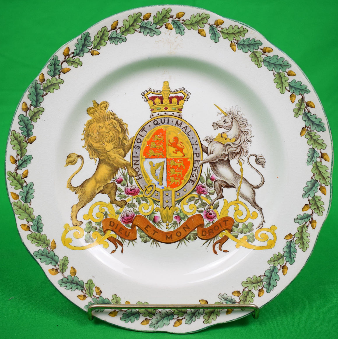 Royal Coat-Of-Arms Wedgwood Etruria English Plate