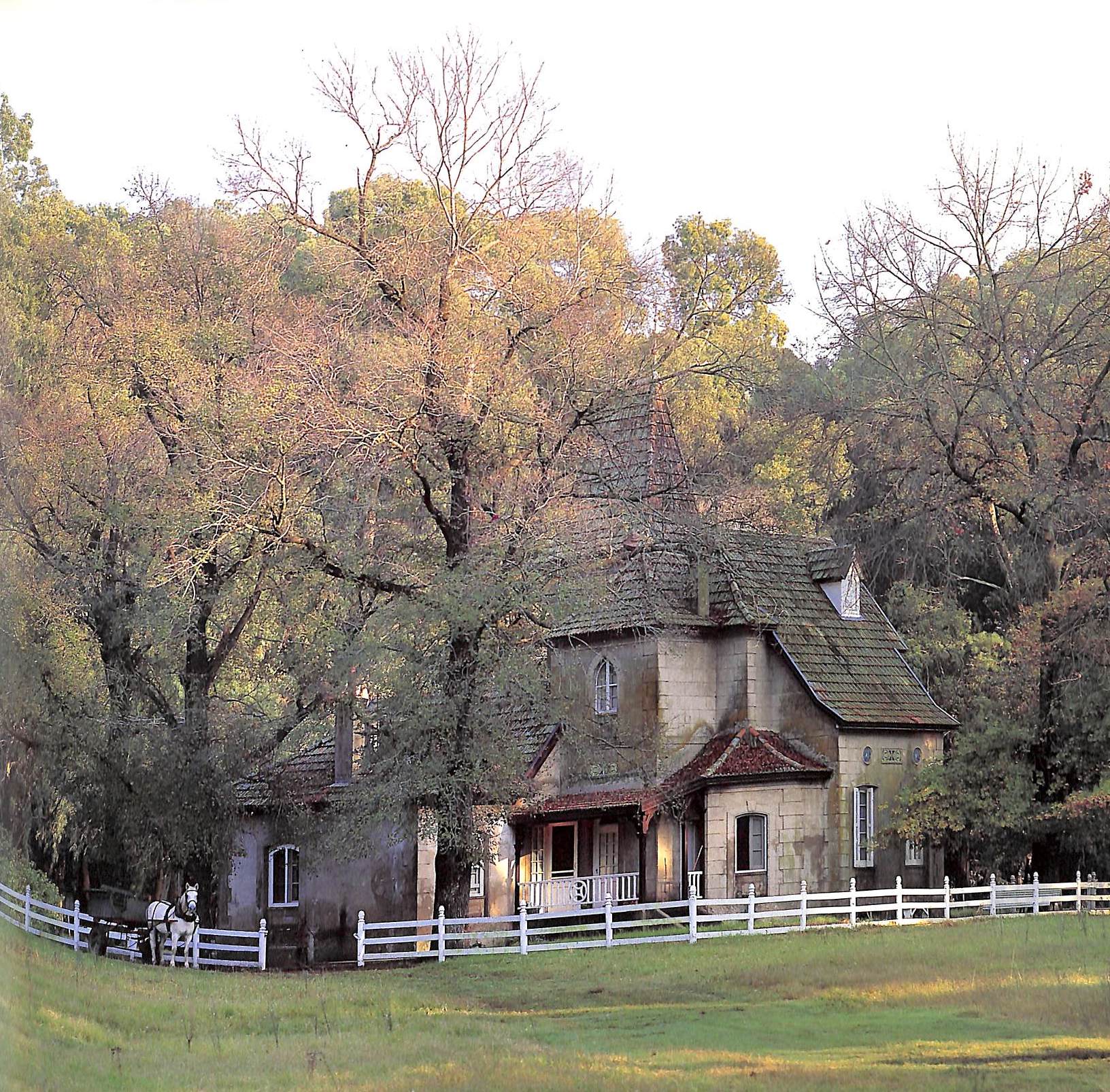 "Argentina: The Great Estancias" 1995 ELIA, Tomas de and QUEIROZ, Juan Pablo