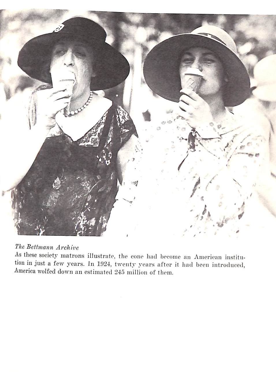 "The Great American Ice Cream Book" 1972 DICKSON, Paul