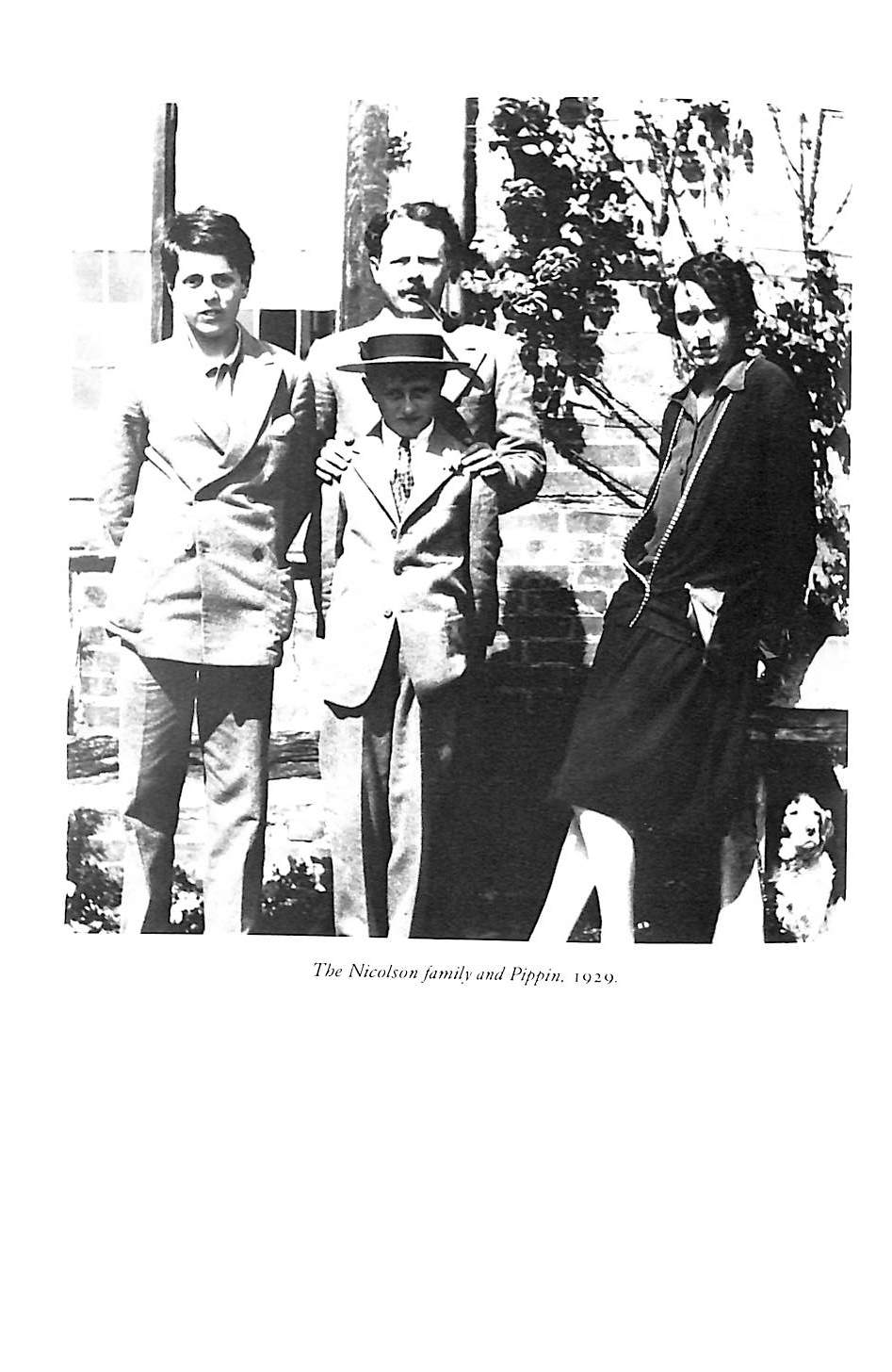 "Vita: A Biography Of Vita Sackville-West" 1983 GLENDINNING, Victoria