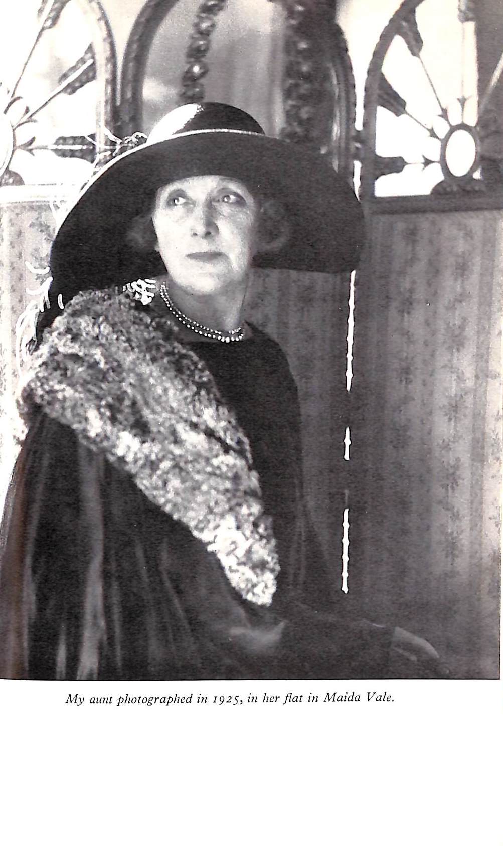 "My Bolivian Aunt" 1971 BEATON, Cecil