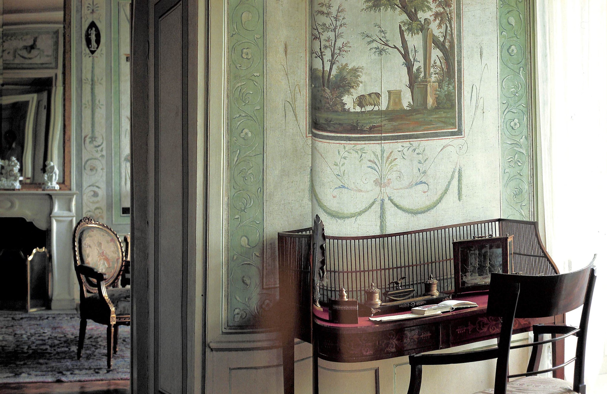 "The Best Of Painted Furniture" 1987 DAMPIERRE, Florence de