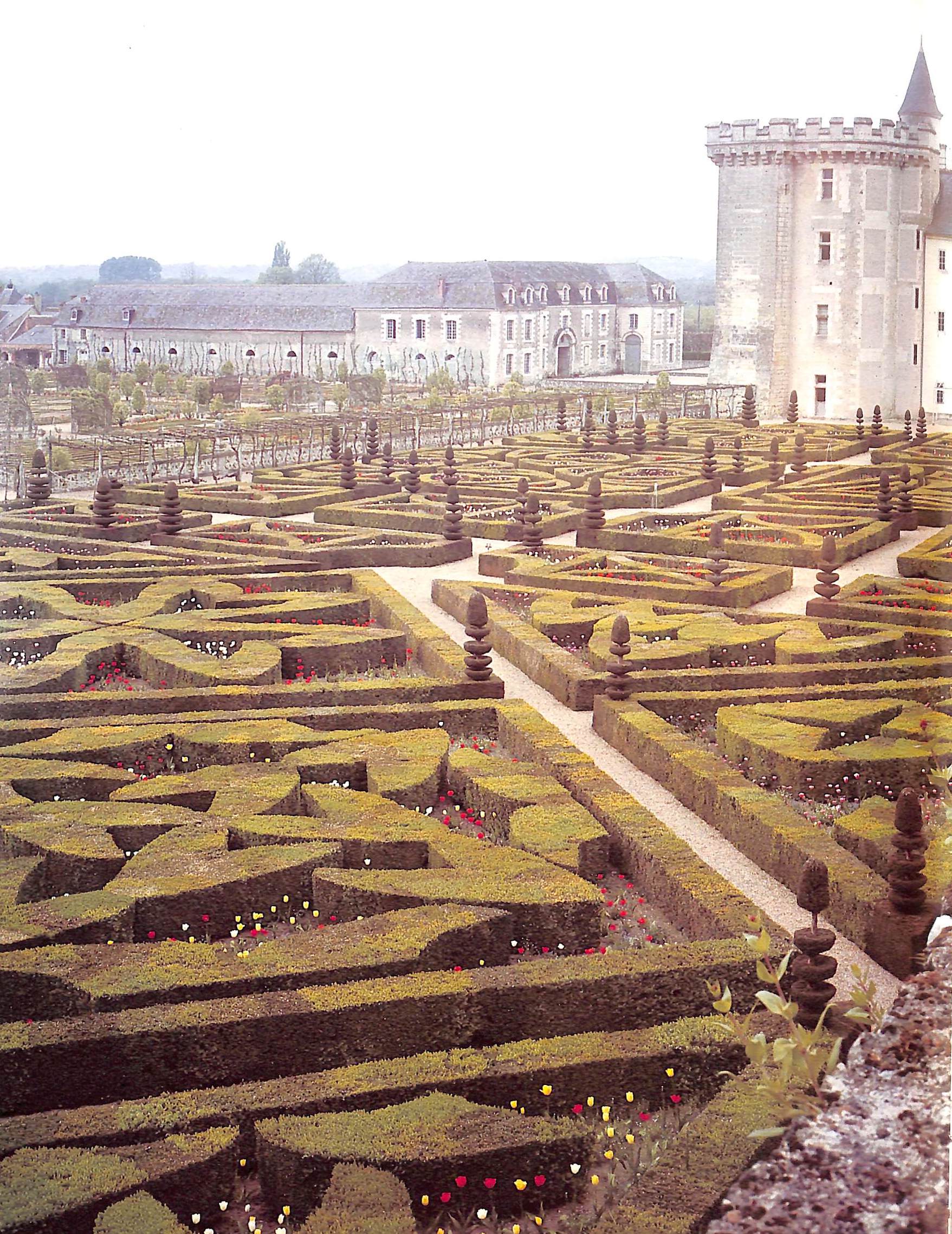 "The Garden As A Fine Art From Antiquity To Modern Times" 1978 COWELL, F.R.