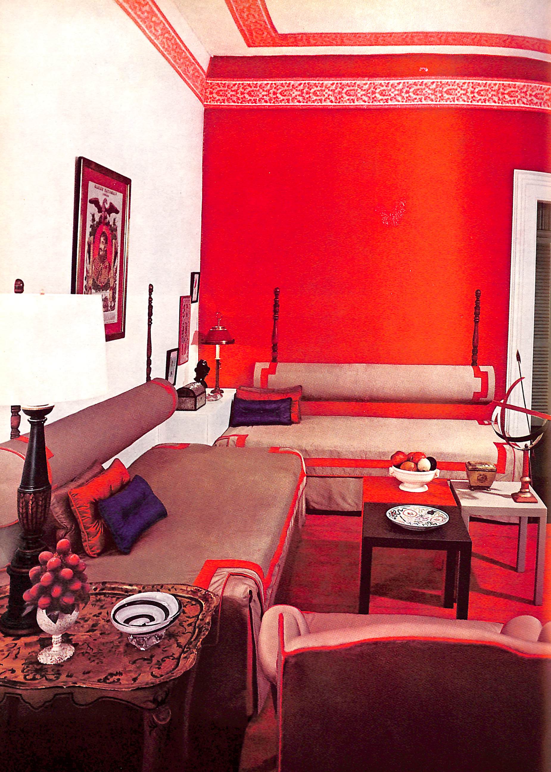 "House & Garden's Complete Guide To Interior Decoration" 1960 PEPIS, Betty [text by]