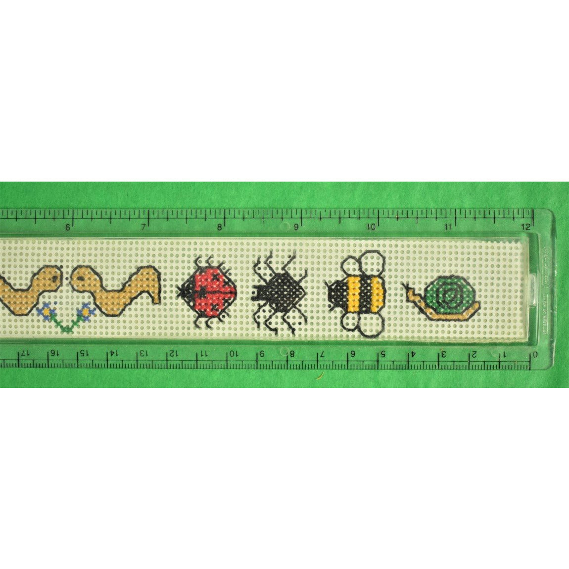 'Needlepoint 10 Insect Canvas Lucite 12