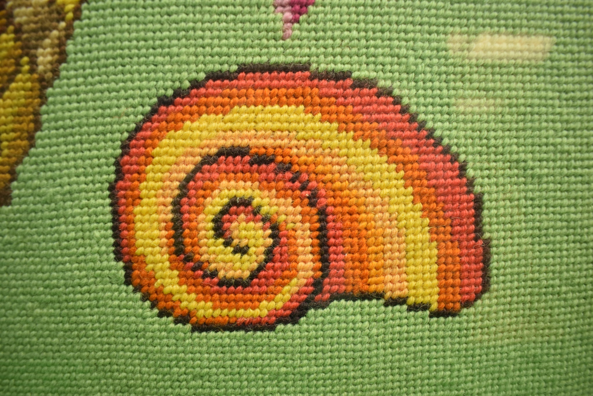 Shell Pattern Needlepoint