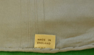 "Gent's English Silk Pearl Grey Pocket Sq"