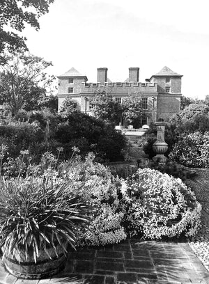 "Private Gardens Of England" 1986 HOBHOUSE, Penelope