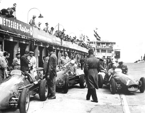 "Mercedes-Benz Grand Prix Racing 1934-1955" 1983 MONKHOUSE, George C.