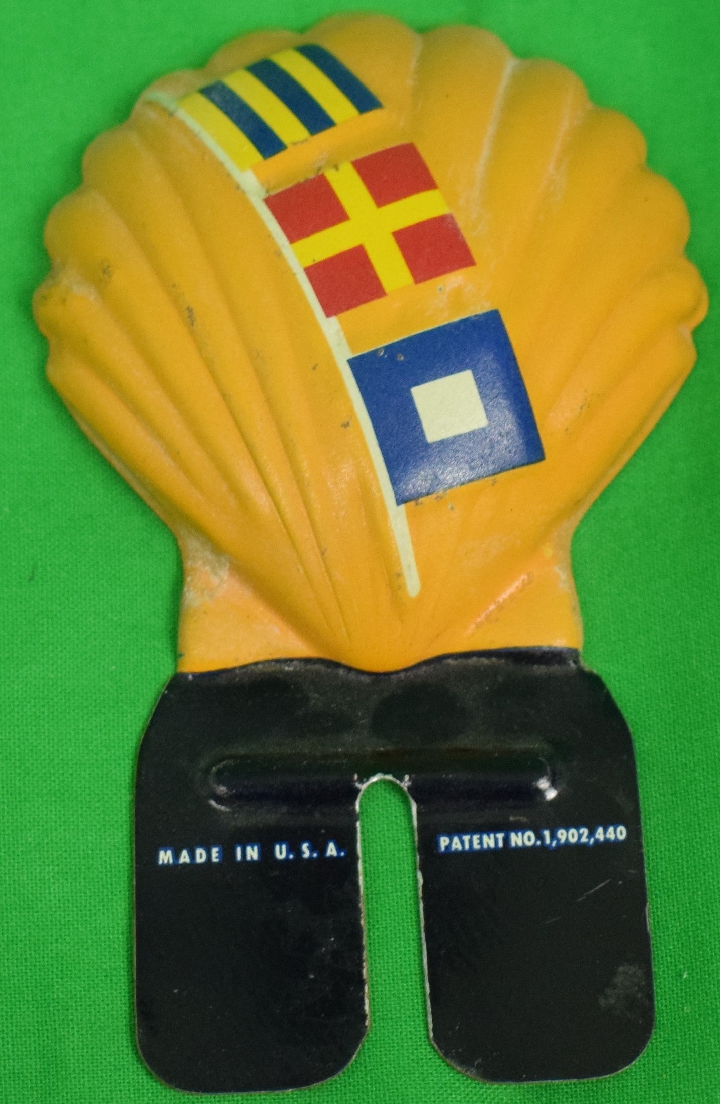 Shell Road Flags